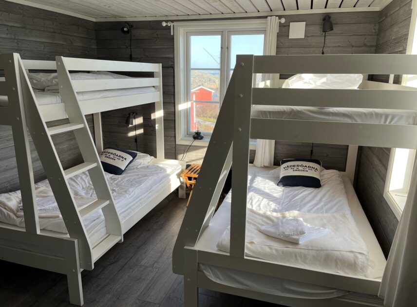 Fyrbäddsrum - eget badrum i korridor 1